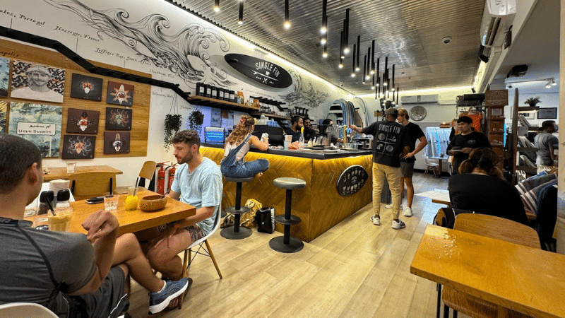 Single Fin Cafe Pet-Friendly Restaurants & Cafes in Dubai